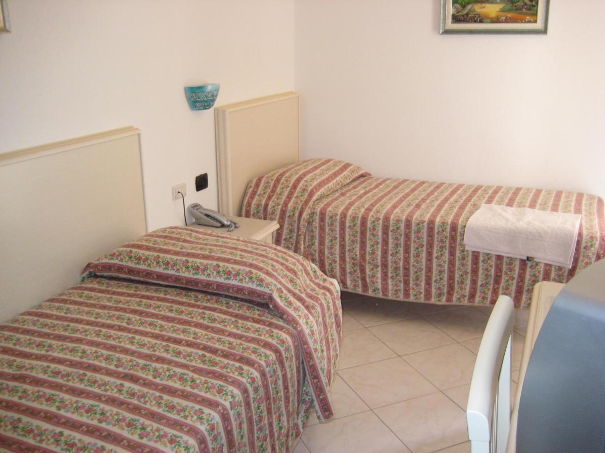 סנטה טרזה גאיורה Scano Comfort Inn מראה חיצוני תמונה