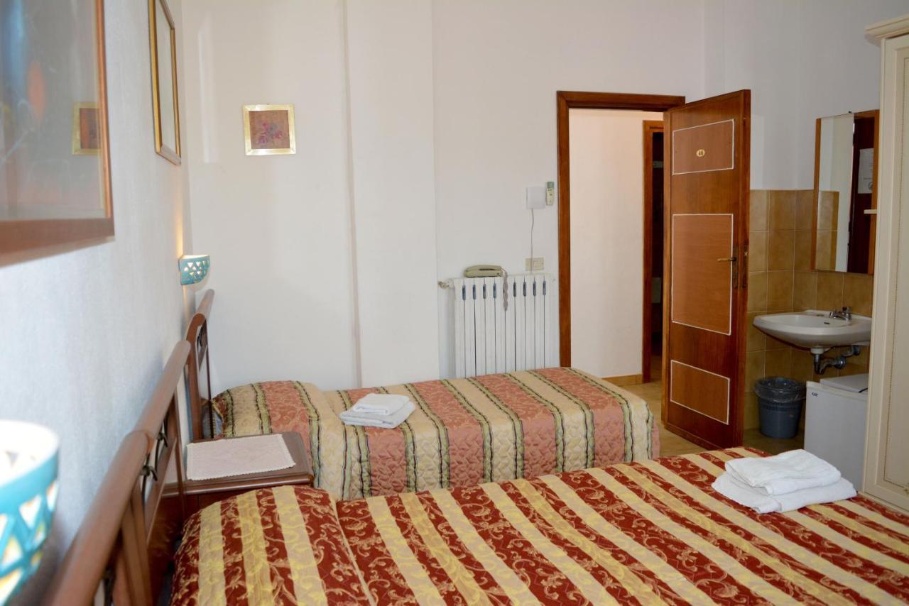 סנטה טרזה גאיורה Scano Comfort Inn מראה חיצוני תמונה