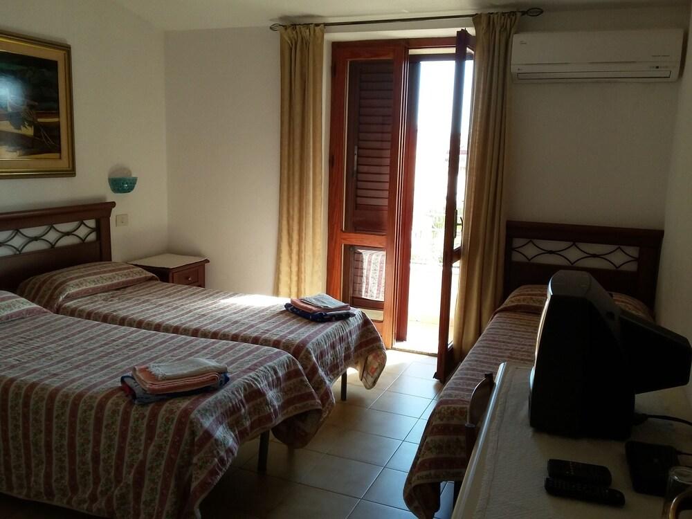 סנטה טרזה גאיורה Scano Comfort Inn מראה חיצוני תמונה